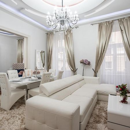Opera Balkony Luxury Apartment Budapest Bagian luar foto