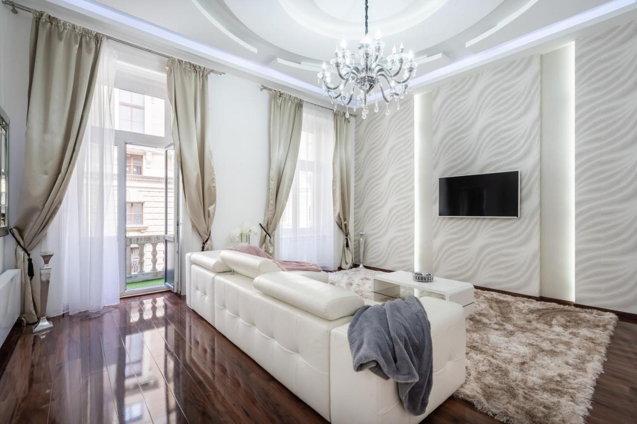 Opera Balkony Luxury Apartment Budapest Bagian luar foto