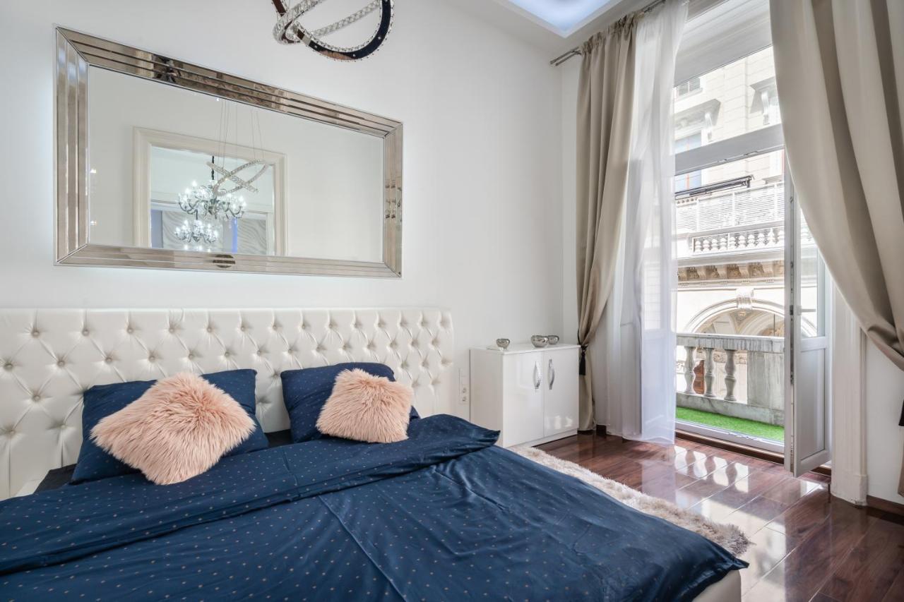 Opera Balkony Luxury Apartment Budapest Bagian luar foto