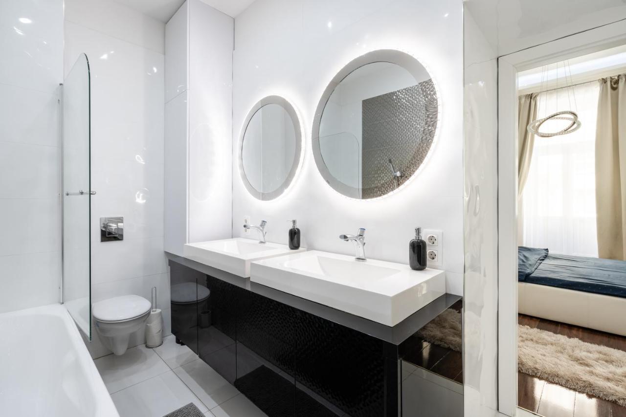 Opera Balkony Luxury Apartment Budapest Bagian luar foto