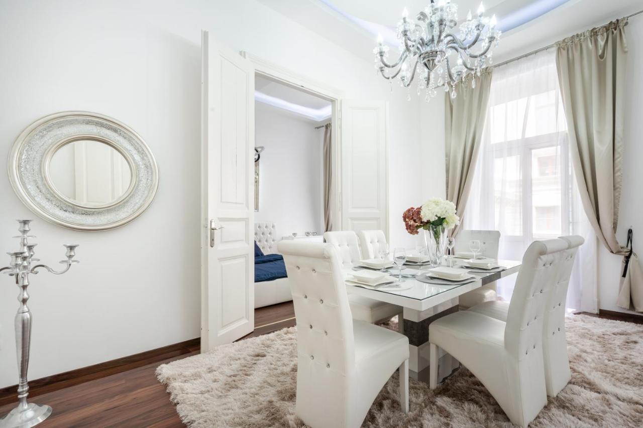 Opera Balkony Luxury Apartment Budapest Bagian luar foto