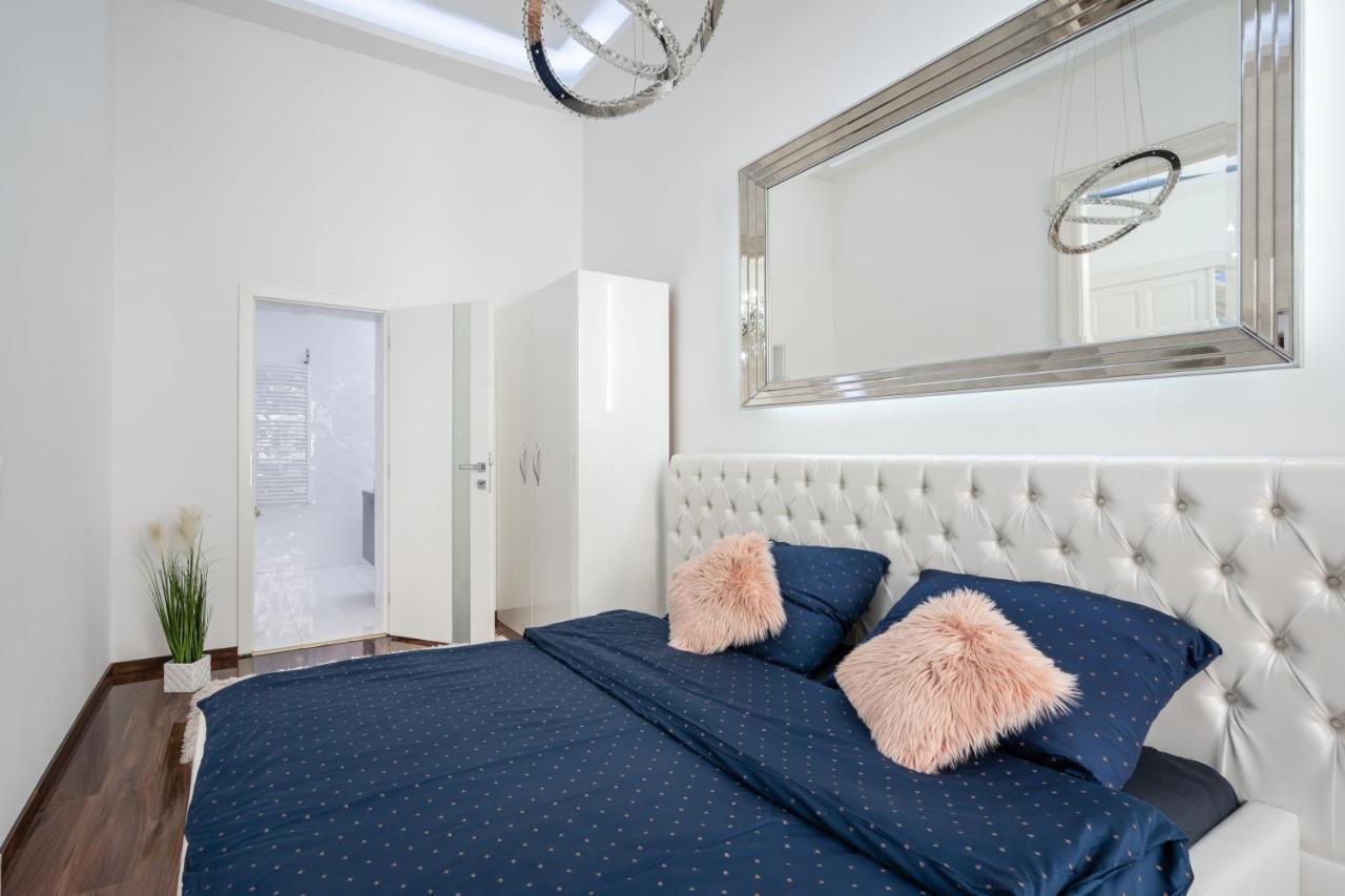 Opera Balkony Luxury Apartment Budapest Bagian luar foto