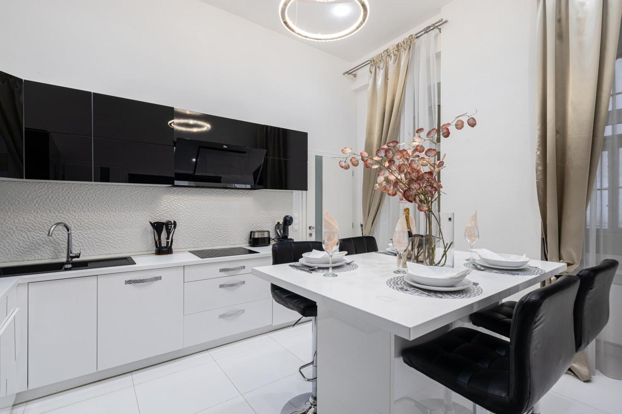 Opera Balkony Luxury Apartment Budapest Bagian luar foto