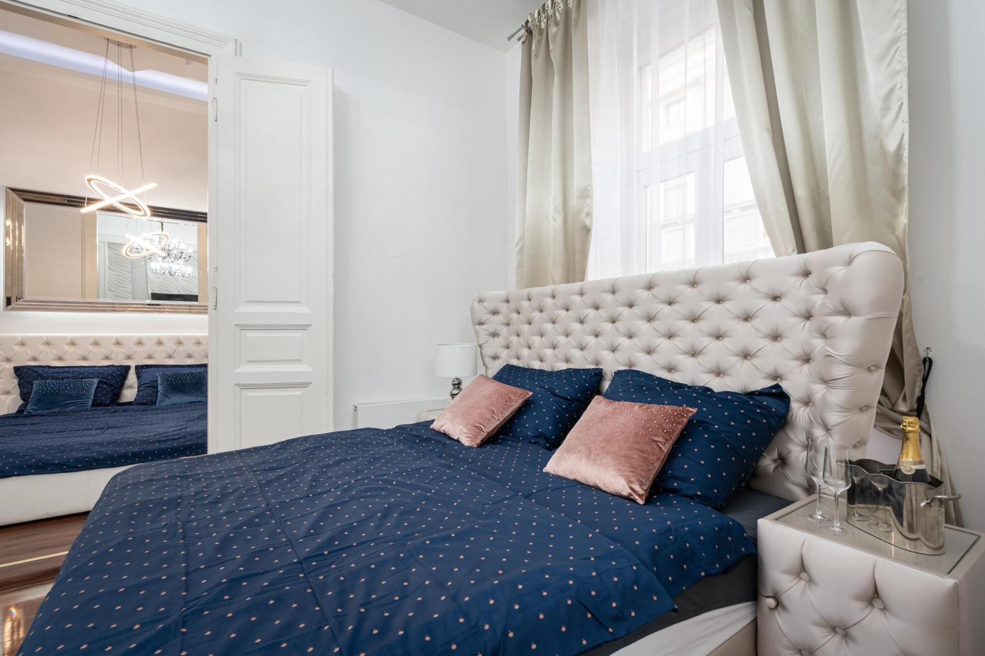 Opera Balkony Luxury Apartment Budapest Bagian luar foto