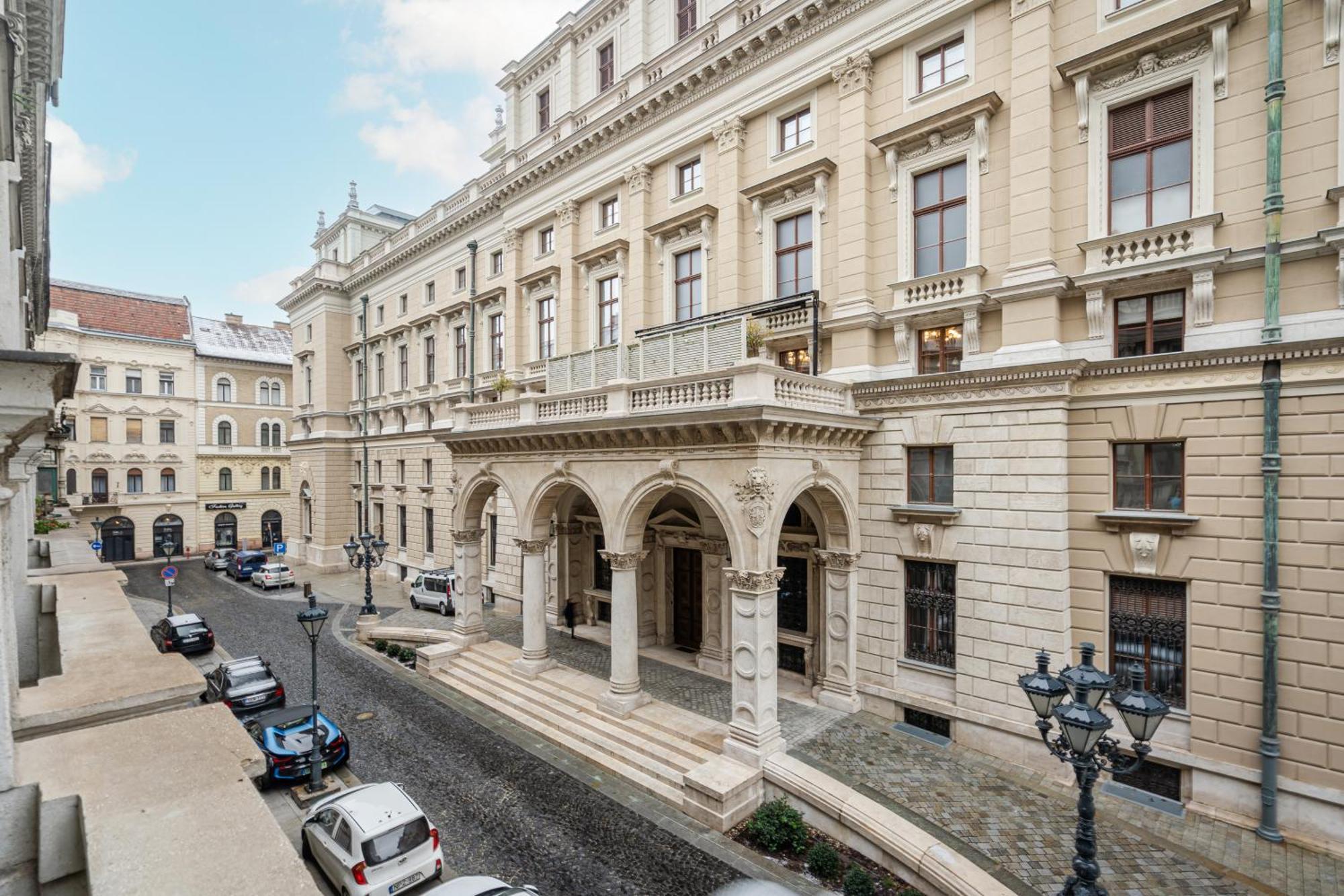 Opera Balkony Luxury Apartment Budapest Bagian luar foto