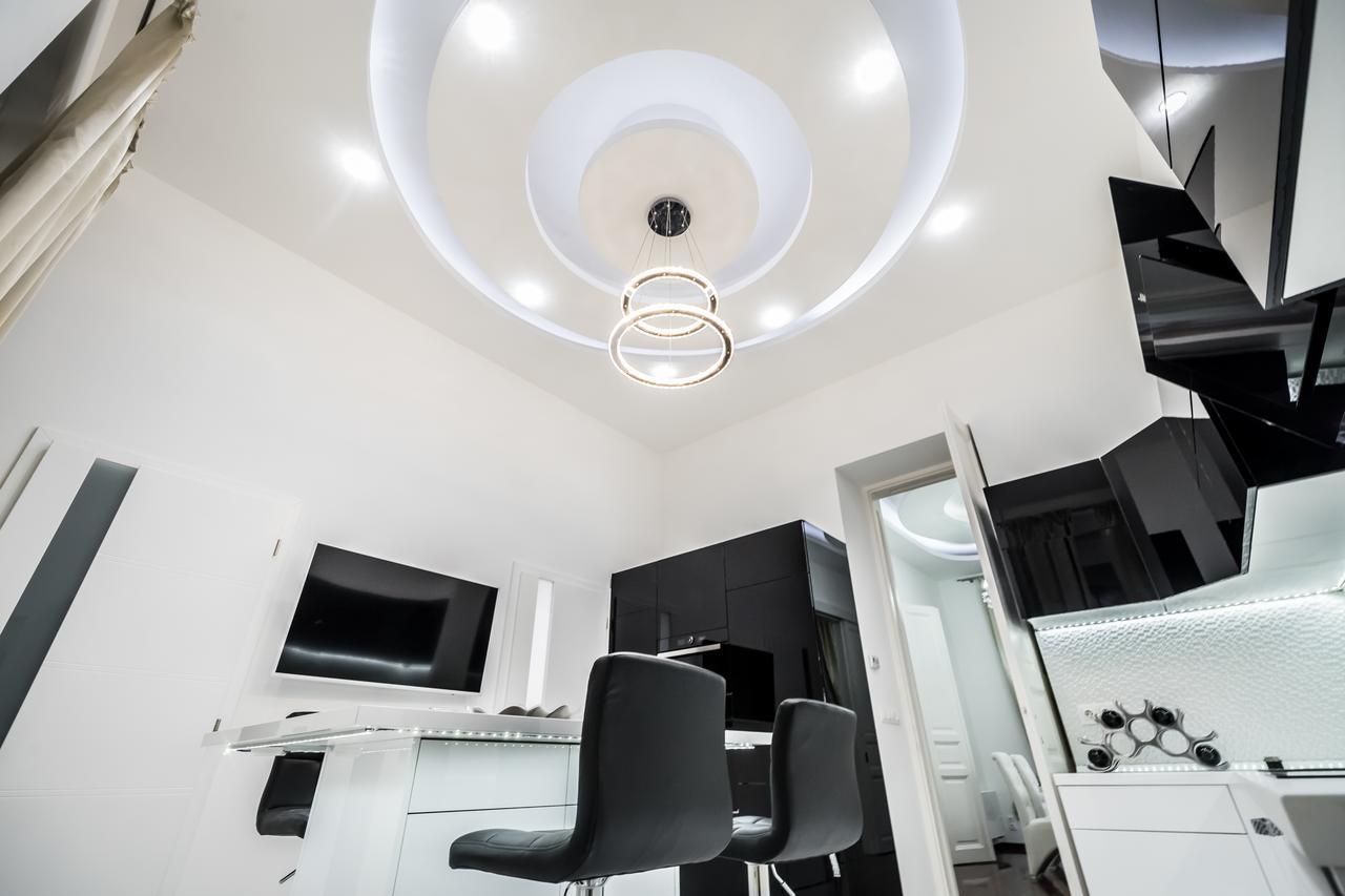Opera Balkony Luxury Apartment Budapest Bagian luar foto